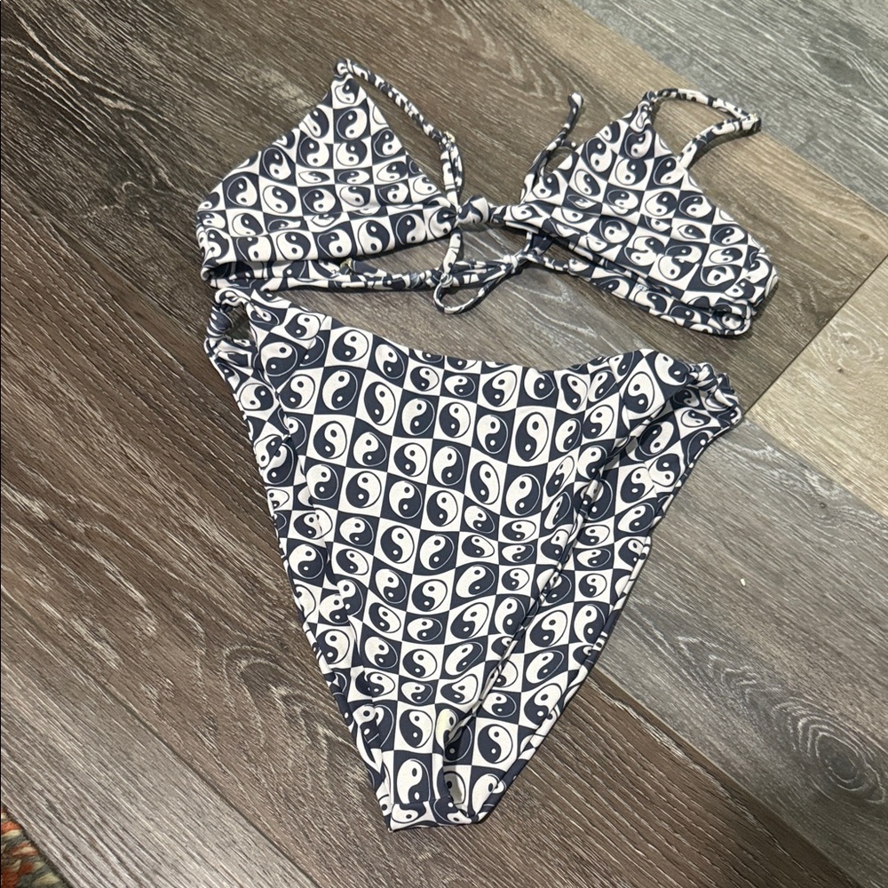 Skatie Yin Yang Bikini Set - Black and White